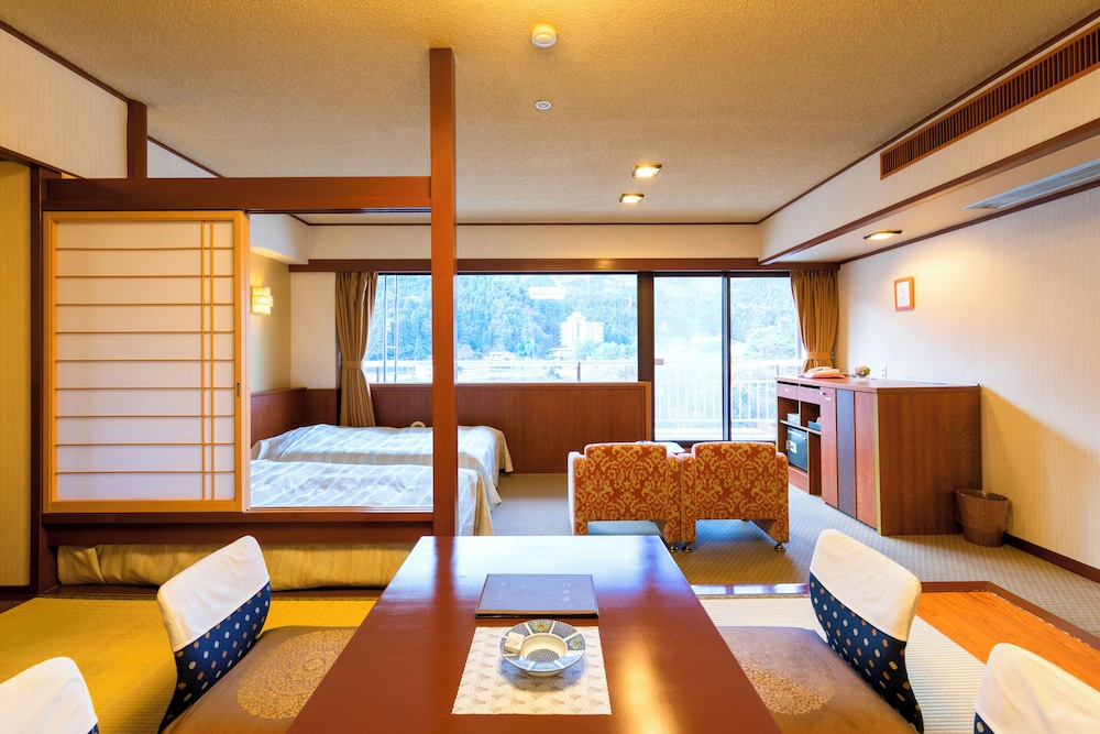 鬼怒川温泉 日光きぬ川ホテル三日月 日光