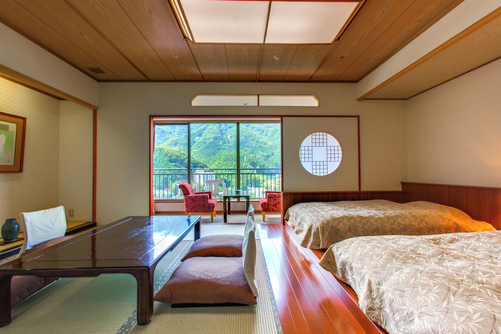 鬼怒川温泉 日光きぬ川ホテル三日月 日光