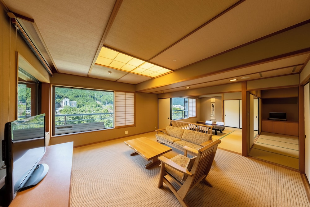 鬼怒川温泉 日光きぬ川ホテル三日月 日光