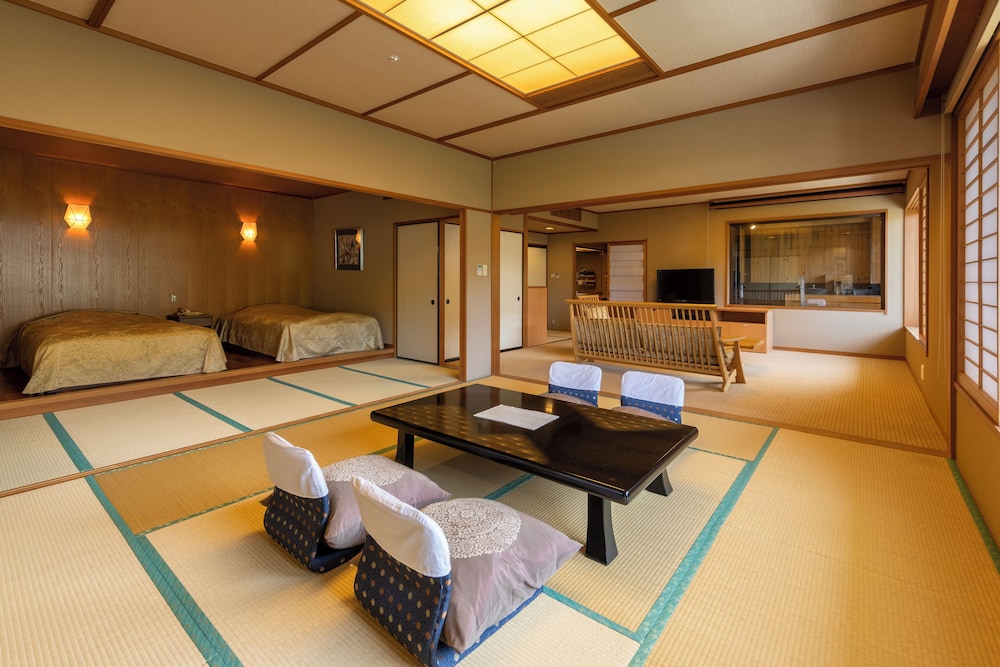 鬼怒川温泉 日光きぬ川ホテル三日月 日光