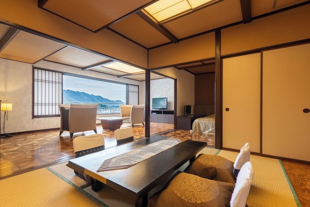 鬼怒川温泉 日光きぬ川ホテル三日月 日光