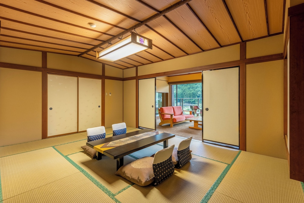 鬼怒川温泉 日光きぬ川ホテル三日月 日光