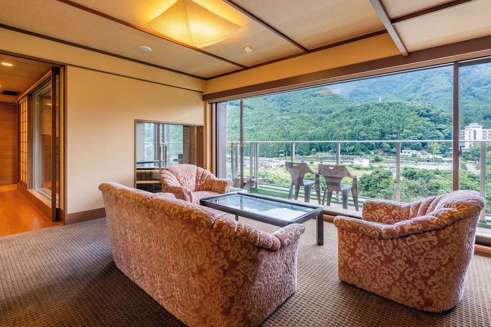 鬼怒川温泉 日光きぬ川ホテル三日月 日光