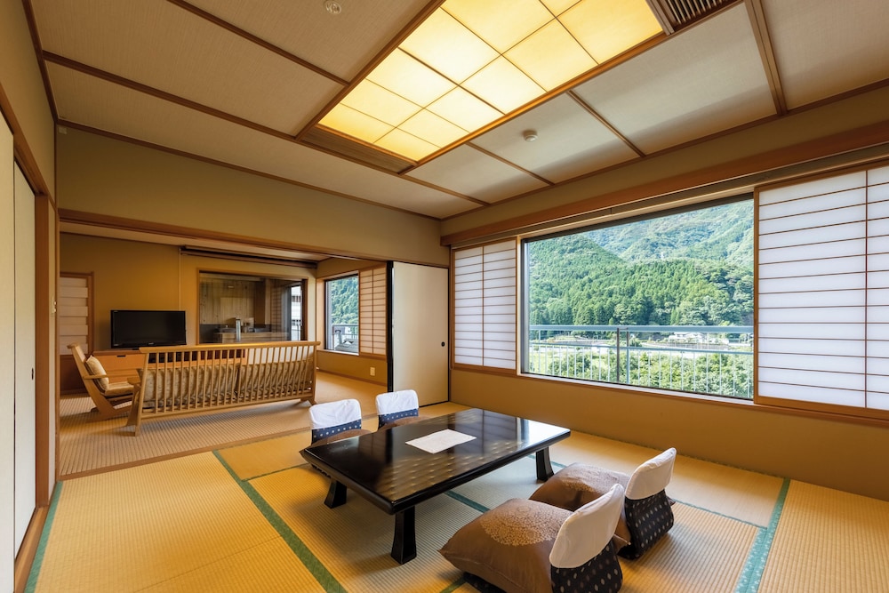 鬼怒川温泉 日光きぬ川ホテル三日月 日光