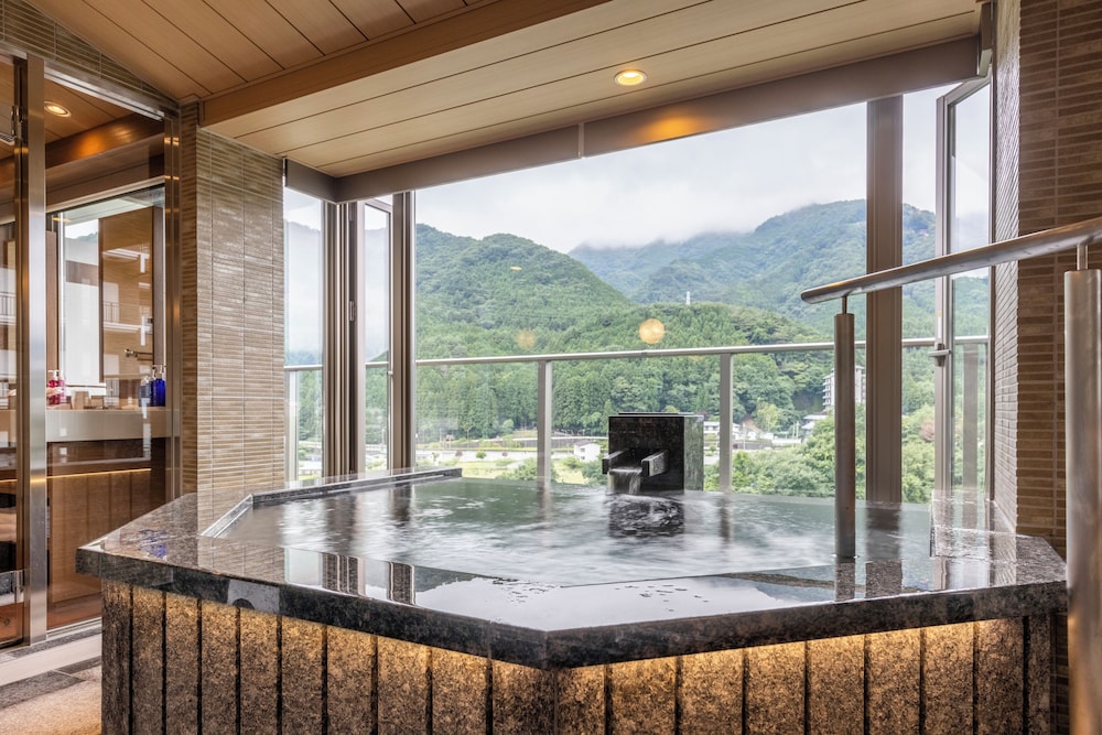 鬼怒川温泉 日光きぬ川ホテル三日月 日光