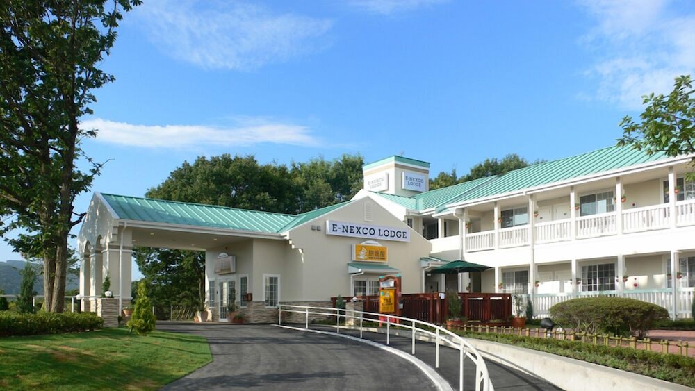 ファミリーロッジ旅籠屋・佐野 SA 店 日光