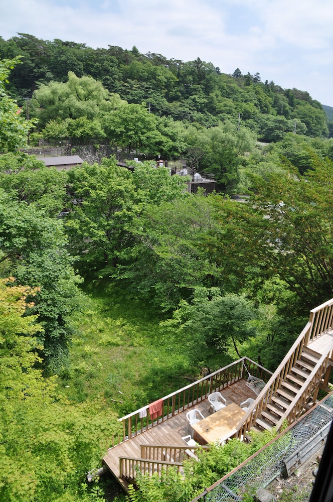 にっこり荘 バックパッカーズ 日光