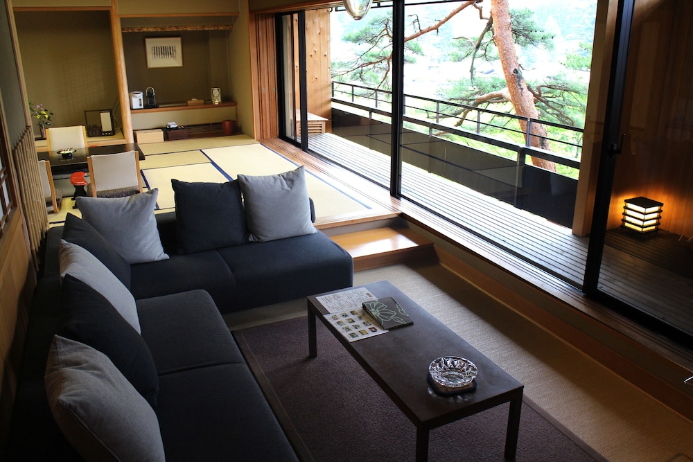 四万温泉 積善館 前橋