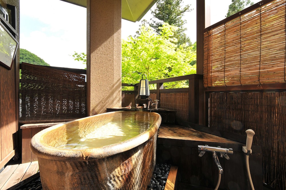 四万温泉 つるや 前橋