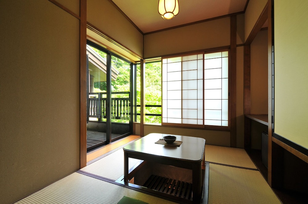 四万温泉 つるや 前橋