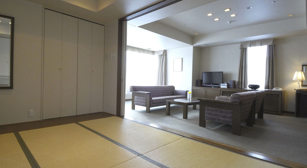 軽井沢倶楽部 ホテル軽井沢 1130 / ヒューイットリゾート 前橋