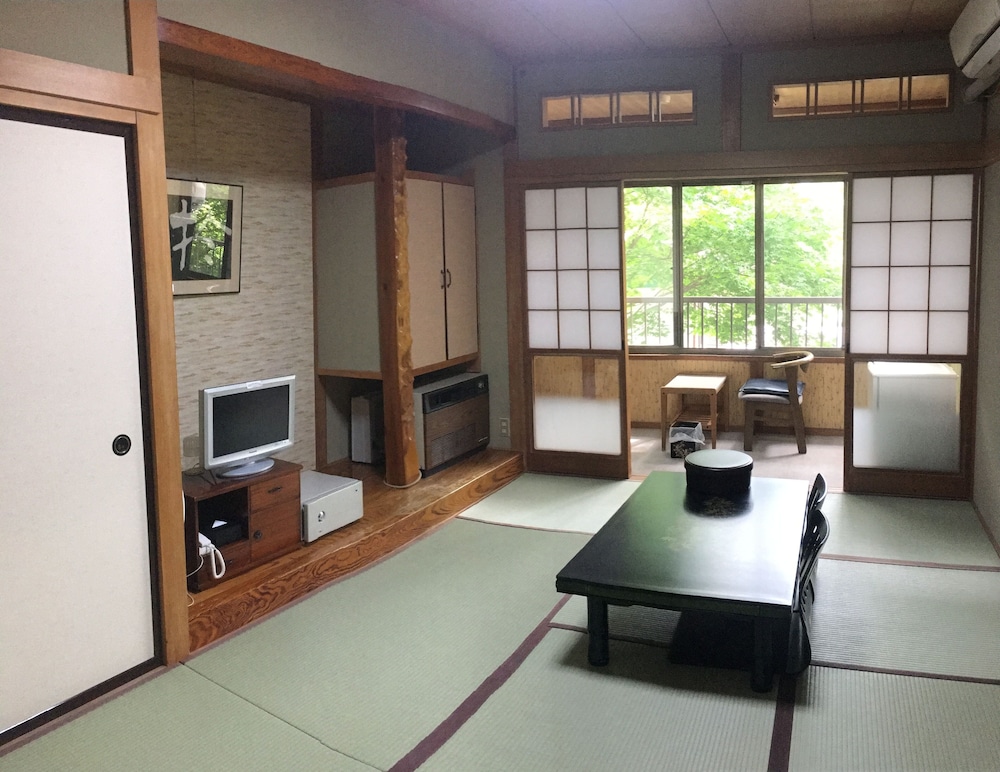 草津温泉 湯籠りの里 緑風亭 前橋