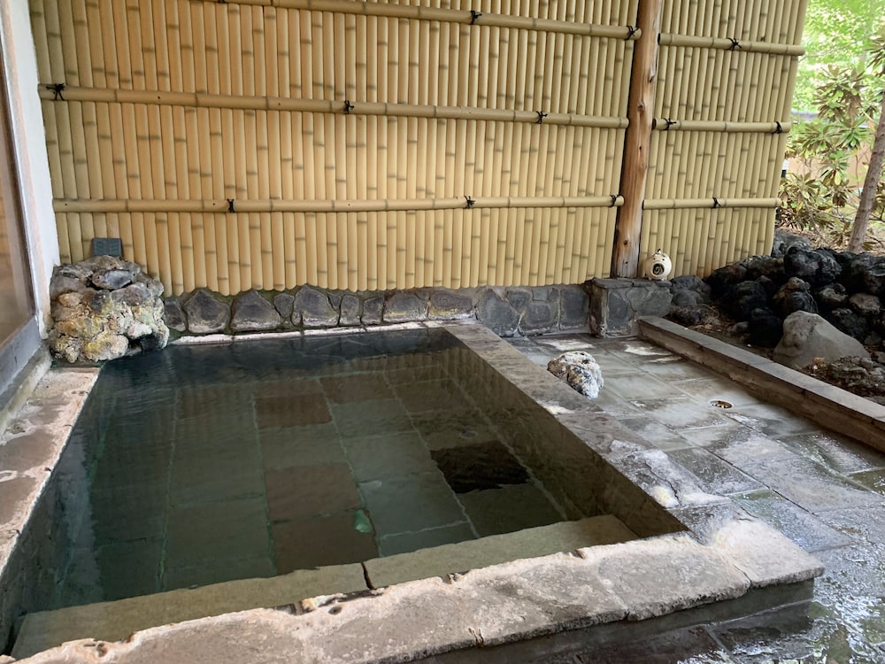 草津温泉 湯籠りの里 緑風亭 前橋