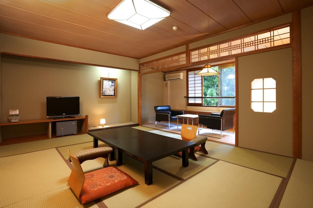 塚越屋七兵衛 前橋