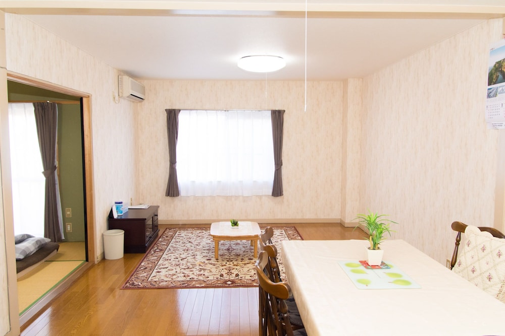 MAEBASHI MARK'S APARTMENT 前橋