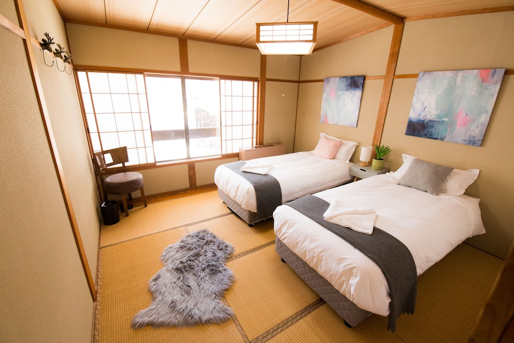 BASE CAMP THE LODGE 糸魚川