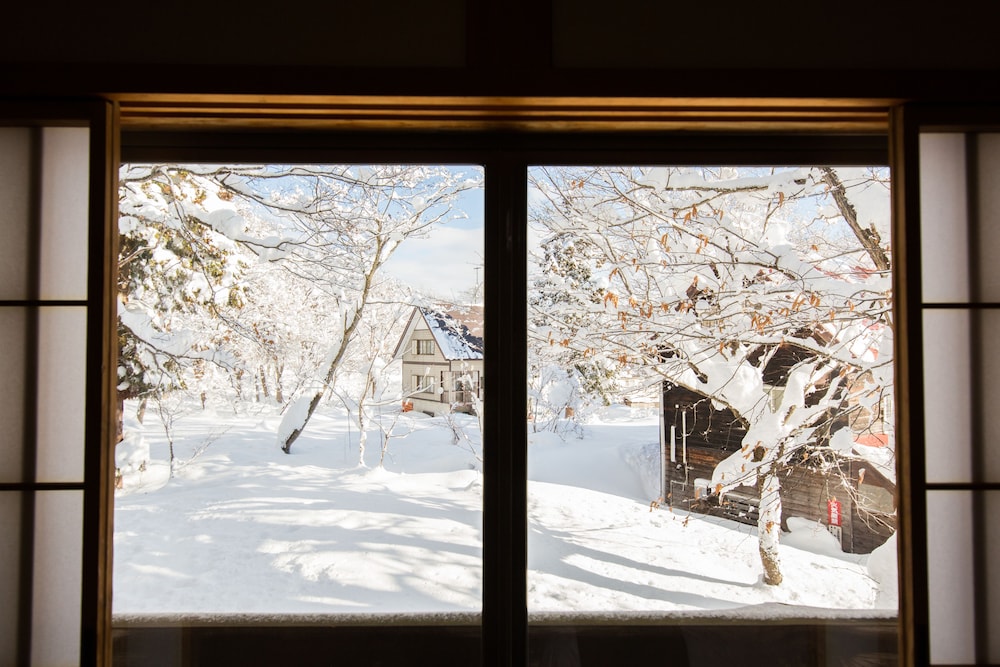 BASE CAMP THE LODGE 糸魚川