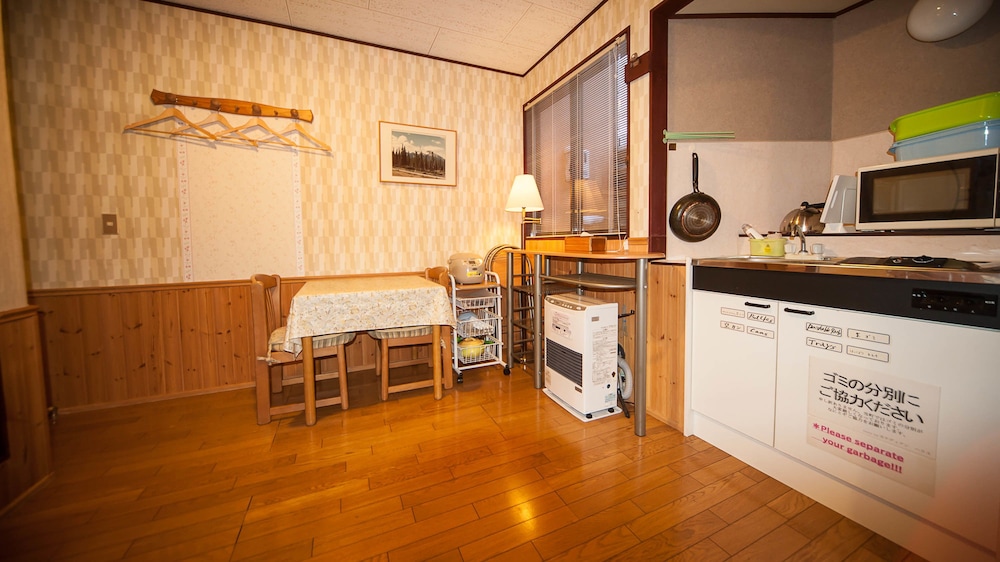 COUNTRY INN カナディアンハウス 糸魚川