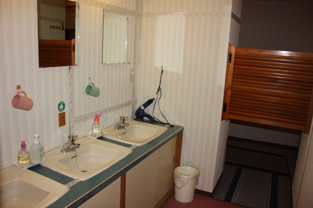 COUNTRY INN カナディアンハウス 糸魚川