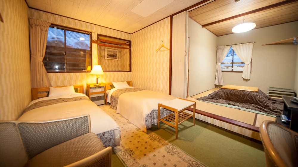 COUNTRY INN カナディアンハウス 糸魚川