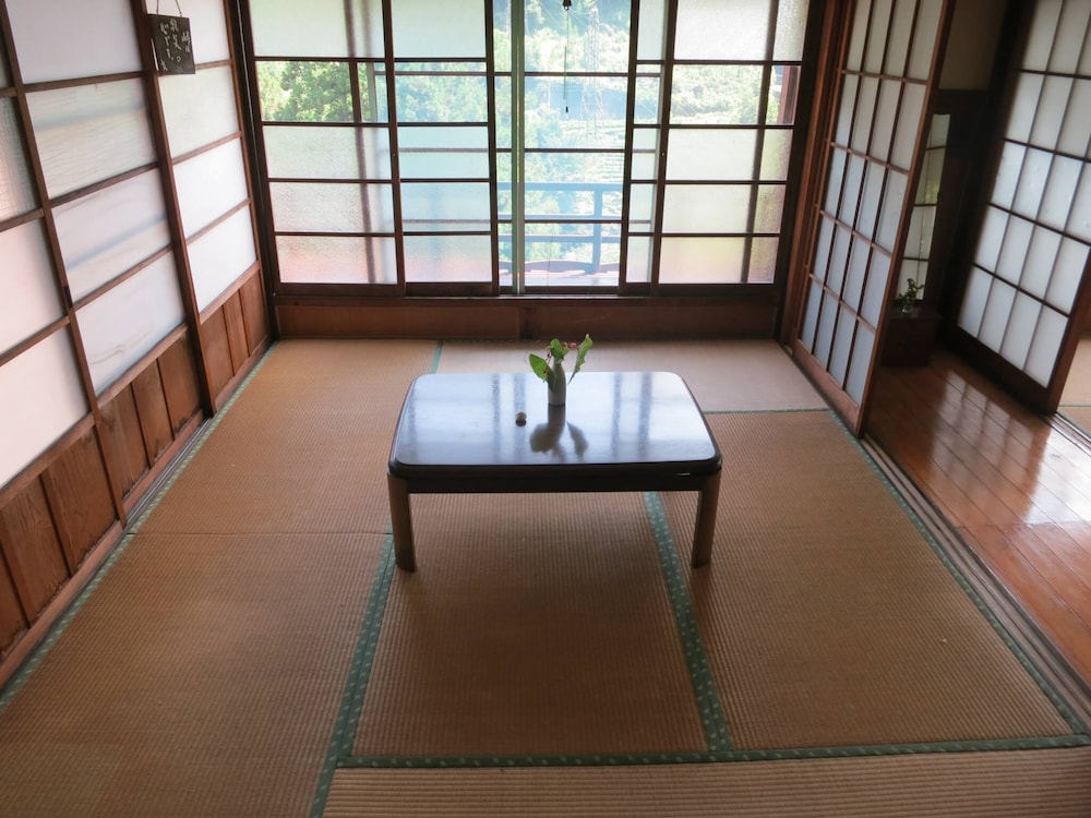 ゲストハウス 錦 秩父