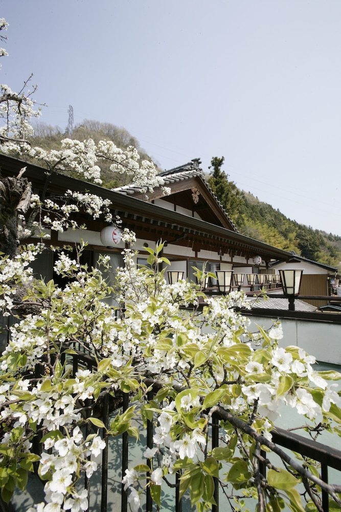 秩父温泉郷 囲炉裏の宿 小鹿荘 秩父