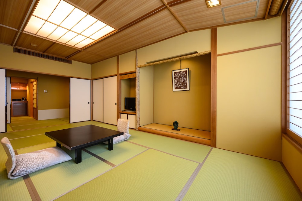 大石屋 志摩