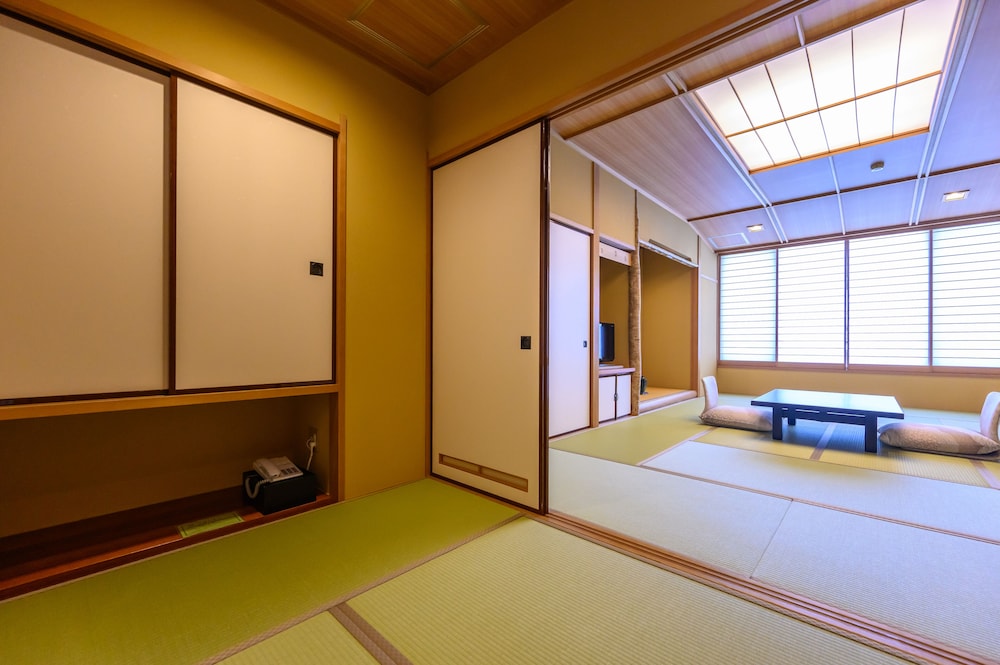 大石屋 志摩