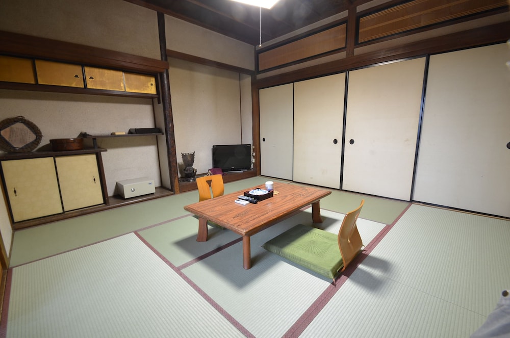 麻野館 志摩