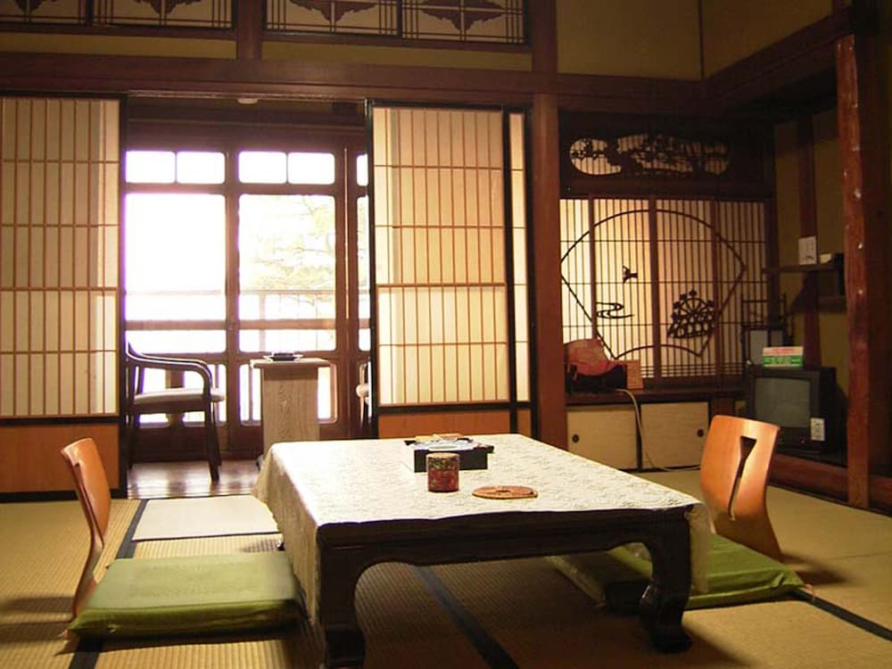 麻野館 志摩