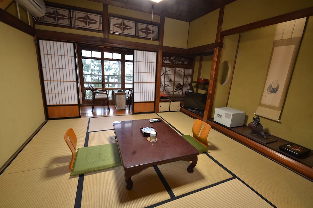 麻野館 志摩