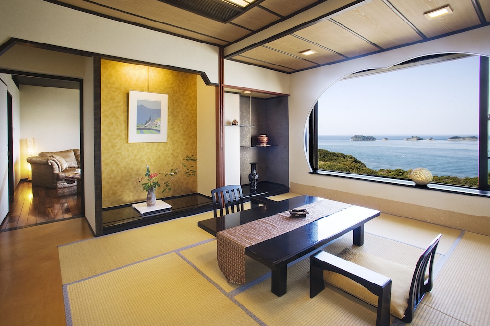 旅荘　海の蝶 志摩