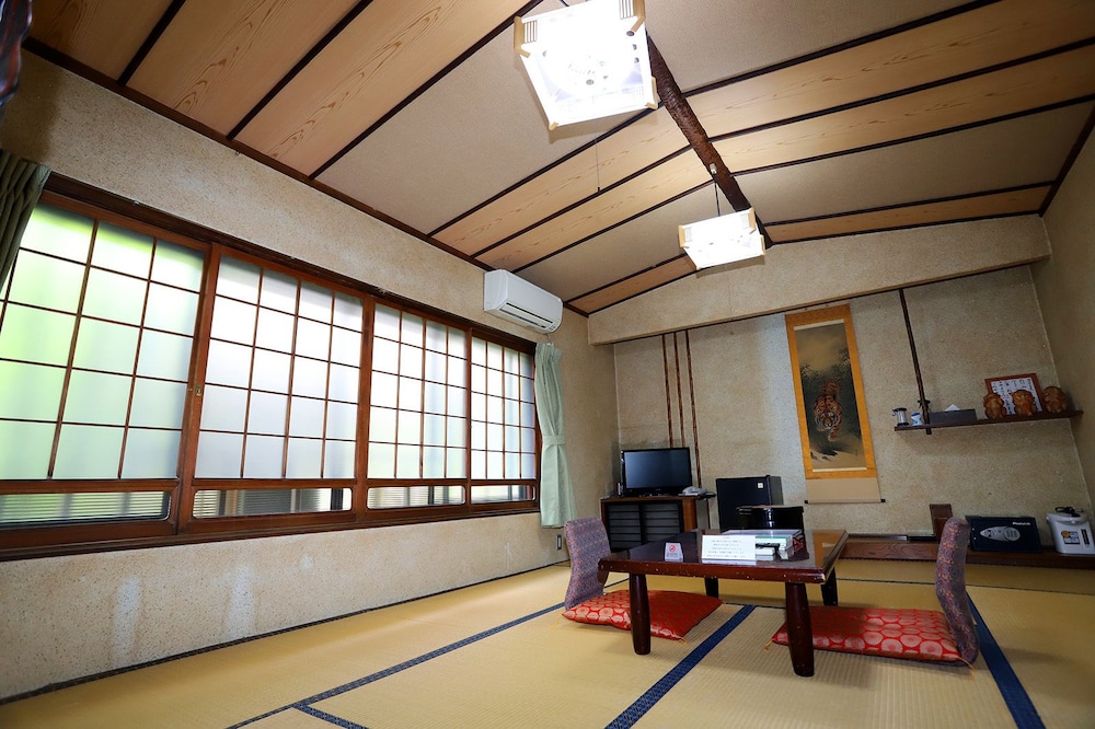 日の出旅館 志摩