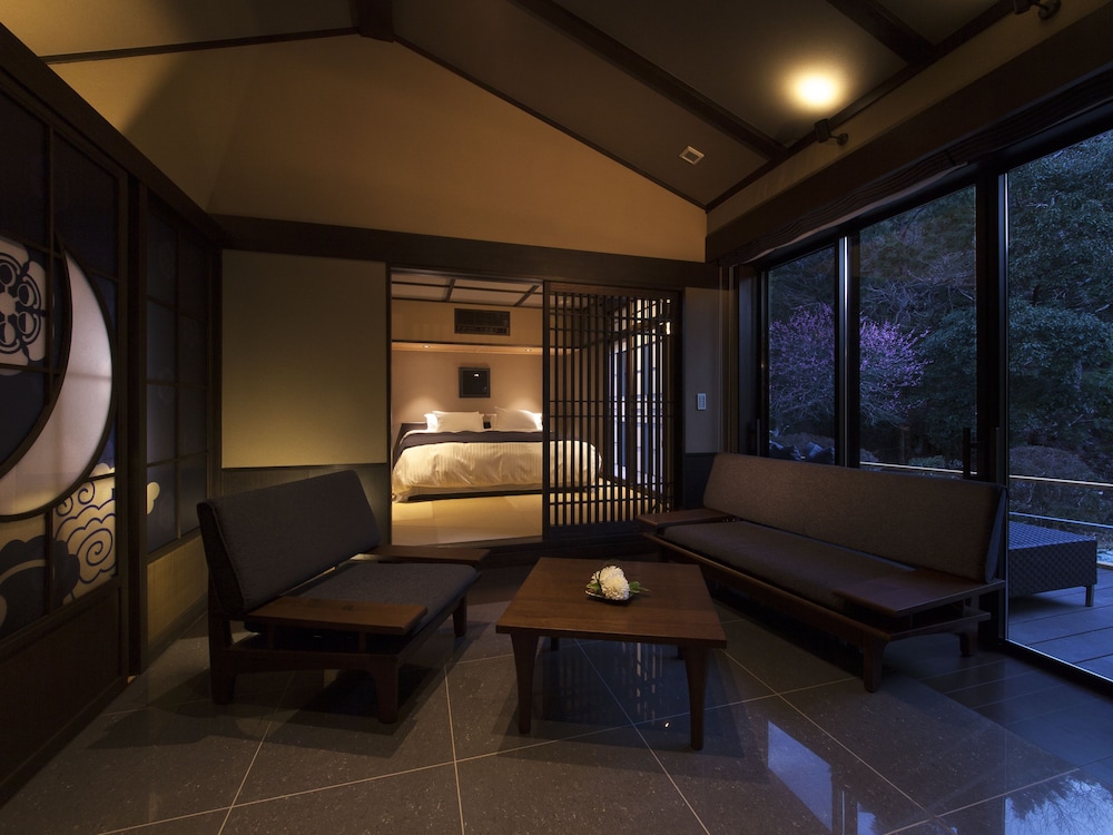 月夜見の座 志摩