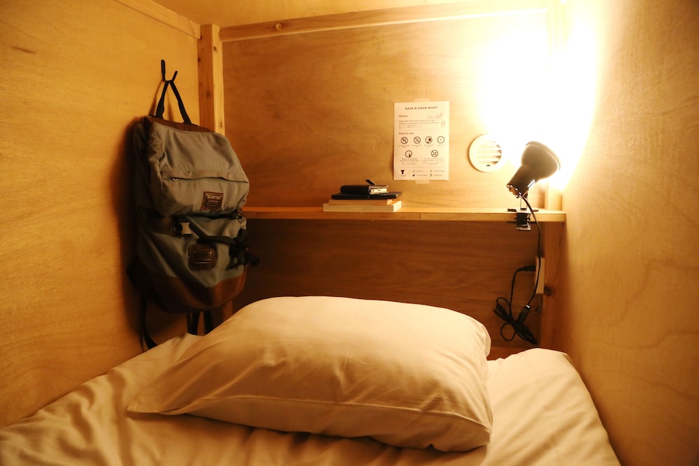 Y PUB & HOSTEL 米子