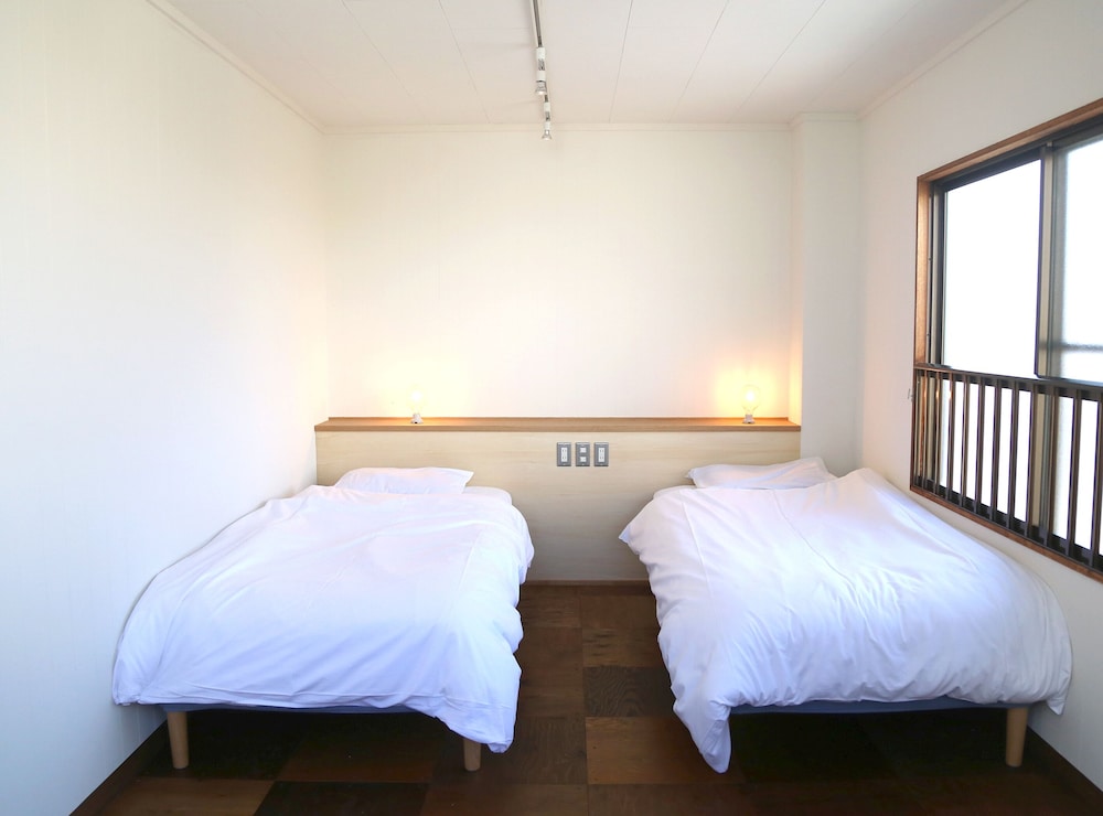 Y PUB & HOSTEL 米子