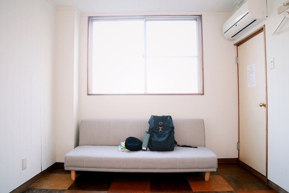 Y PUB & HOSTEL 米子