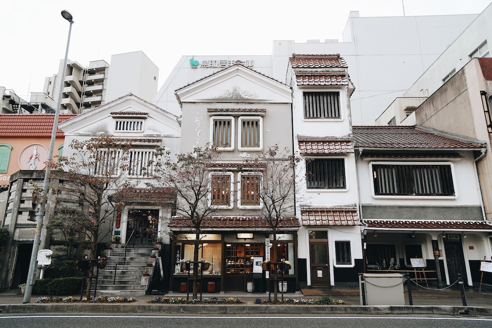 Y PUB & HOSTEL 米子
