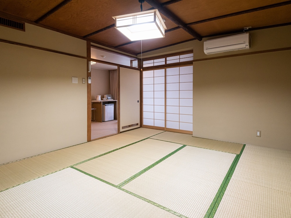 OYO 桃園館 米子