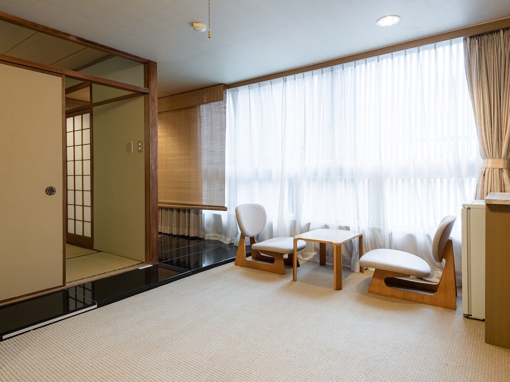 OYO 桃園館 米子