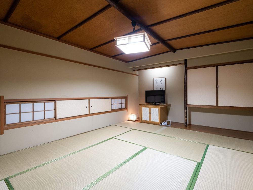 OYO 桃園館 米子