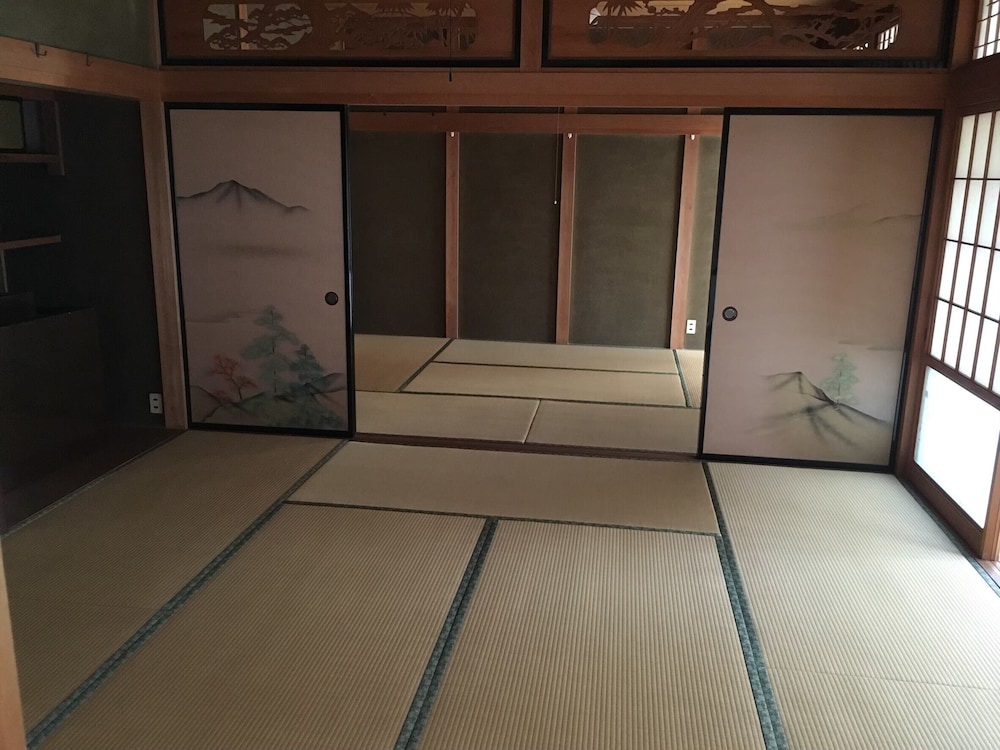 HOME STAY INN HANARE 米子