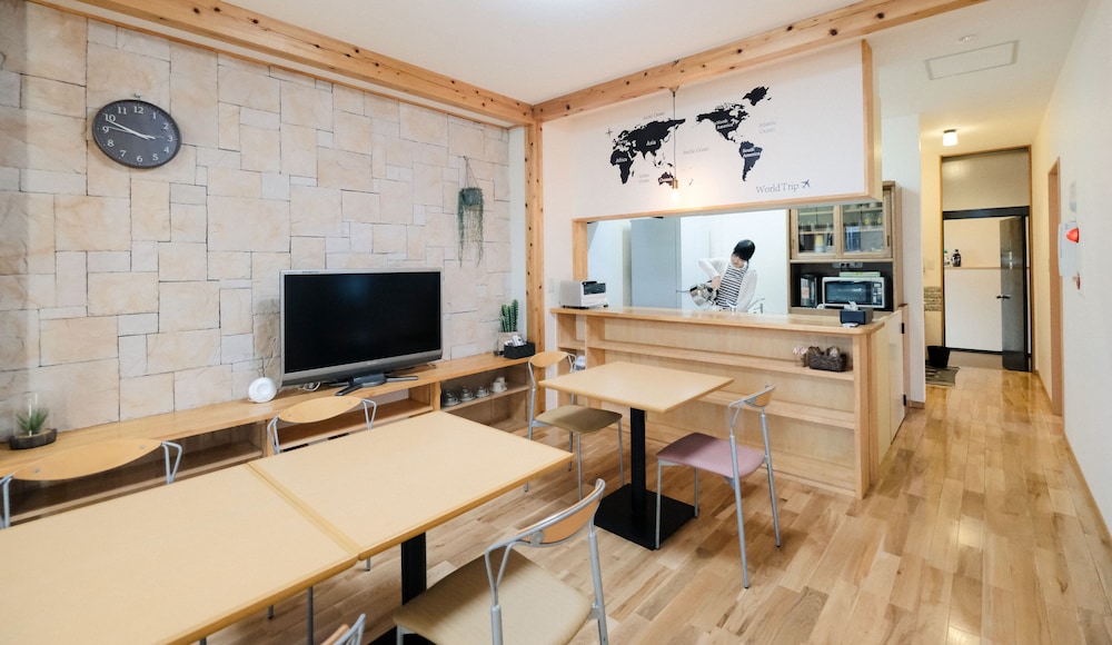 鳥取ゲストハウス ミライエ BASE 米子