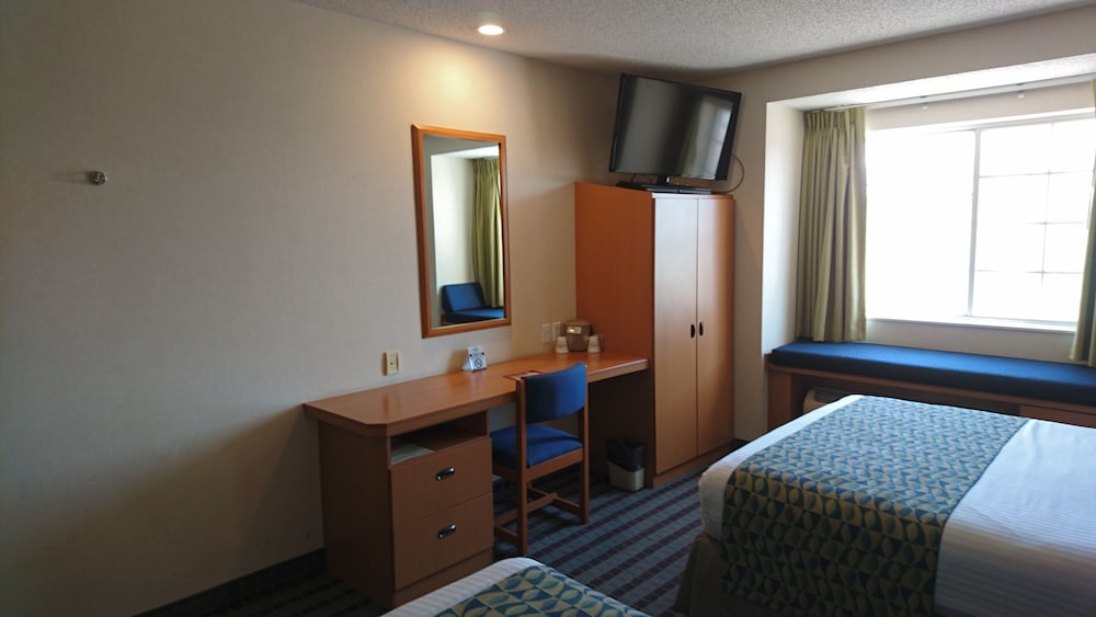 マイクロテル イン & スイーツ バイ ウィンダム チワワ 山口