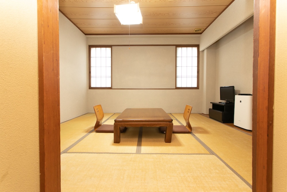 OYO ビジネスホテル新川宇部 山口