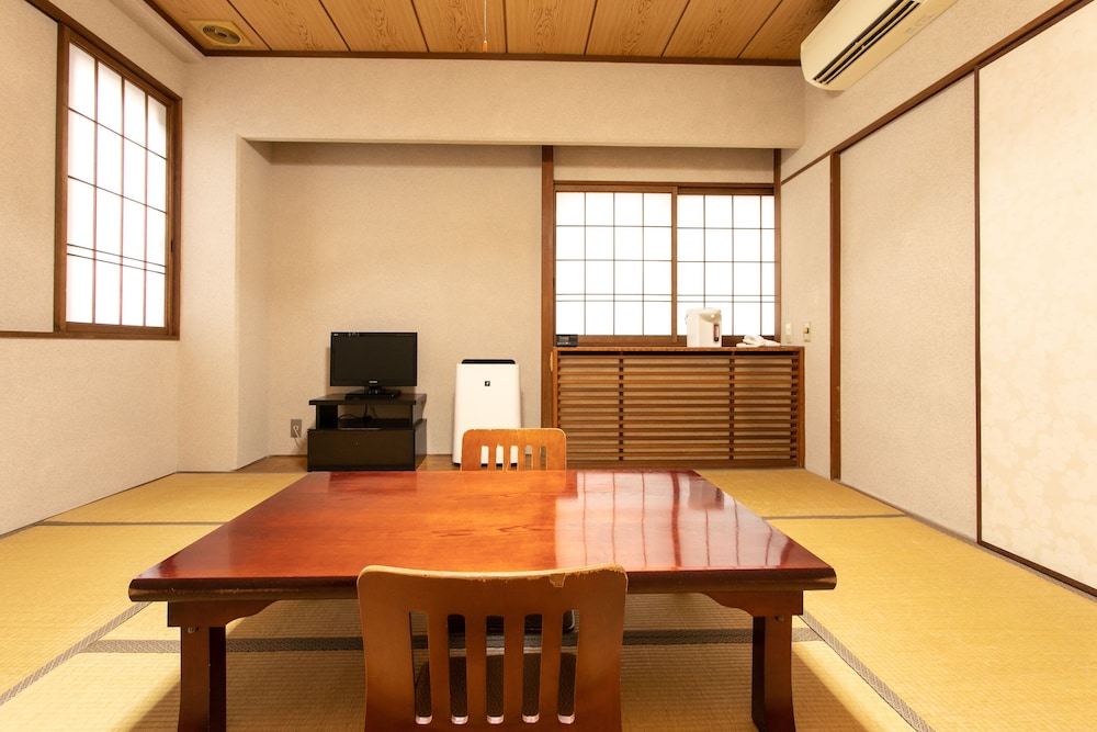 OYO ビジネスホテル新川宇部 山口