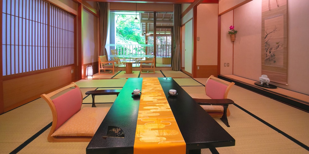 岩国国際観光ホテル 山口