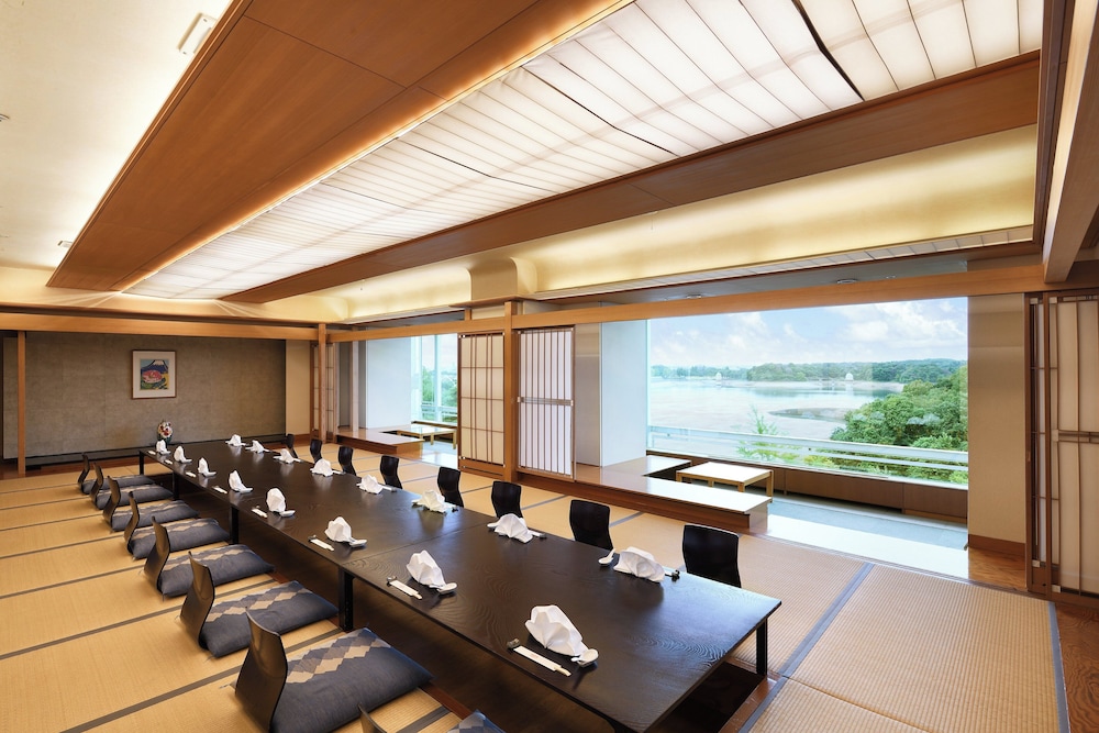 中国割烹旅館 掬水亭 大宮