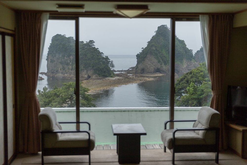 堂ヶ島温泉ホテル 西伊豆
