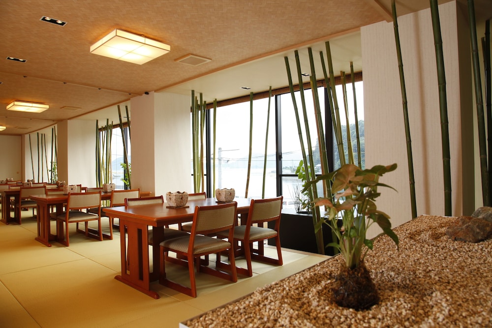 旅館つつい 尾道